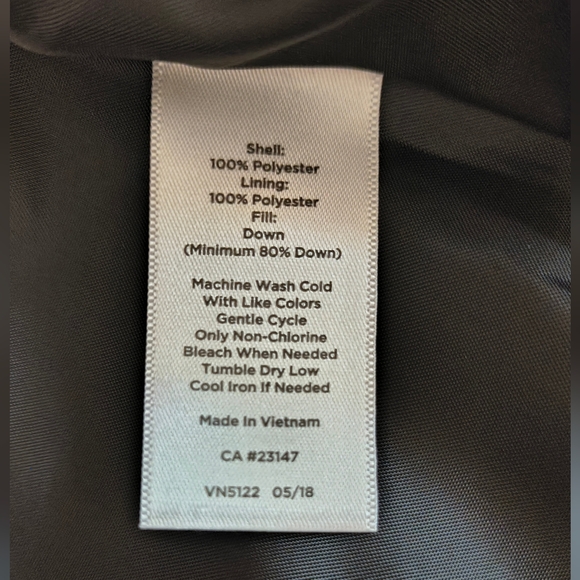 (L) Talbot's Plaid Puffer Vest - Picture 8 of 9